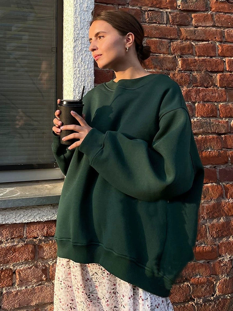 MAGIC CURVE Women’s Oversized Fleece Pullover Sweatshirt