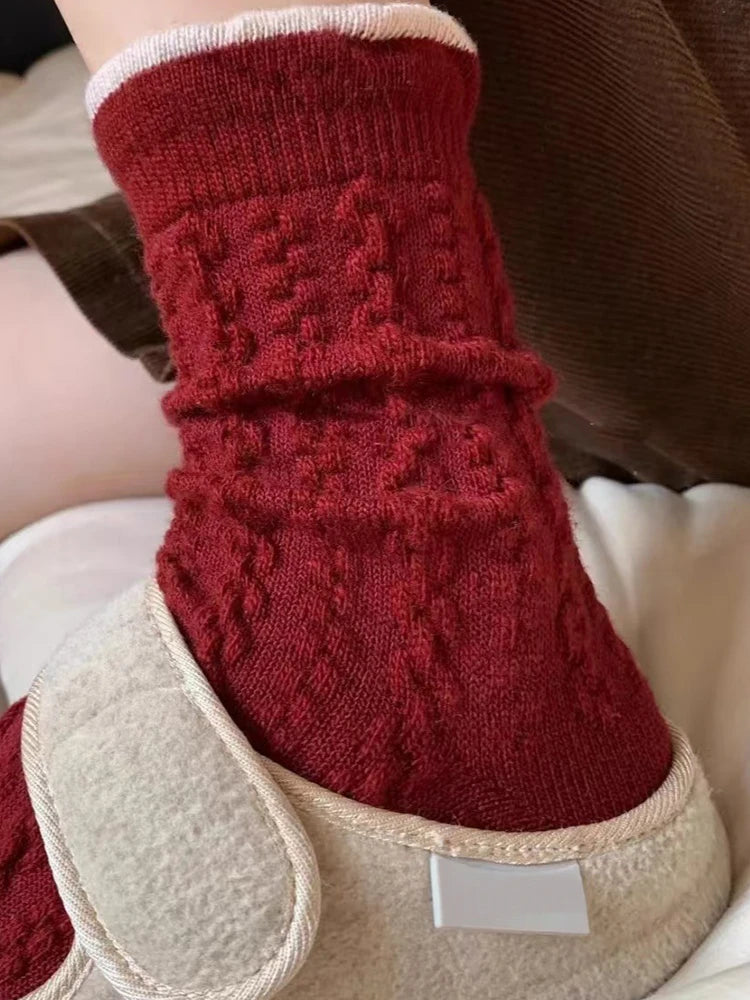 Winter Women Socks Vintage Style Knit Wool Casual Socks Thick Warm red Socks