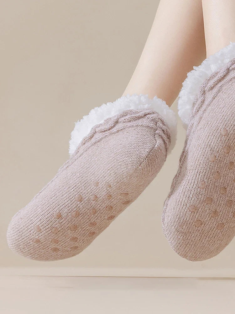 Women's fleece-lined non-slip floor socks