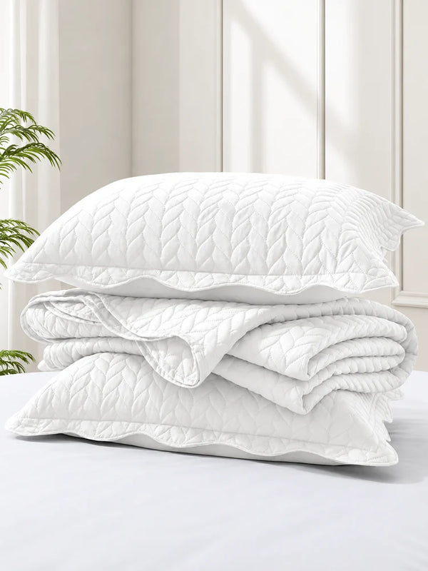 Lightweight Quilted Coverlet Bedspread Set