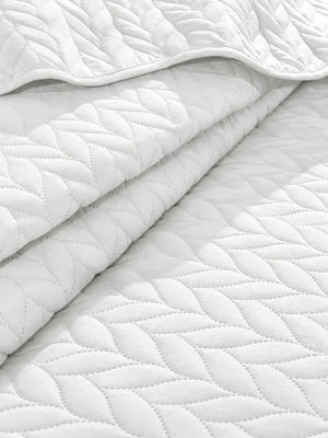 Lightweight Quilted Coverlet Bedspread Set